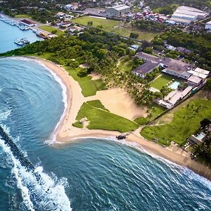 Pegasus Reef - A Beach Resort In Colombo